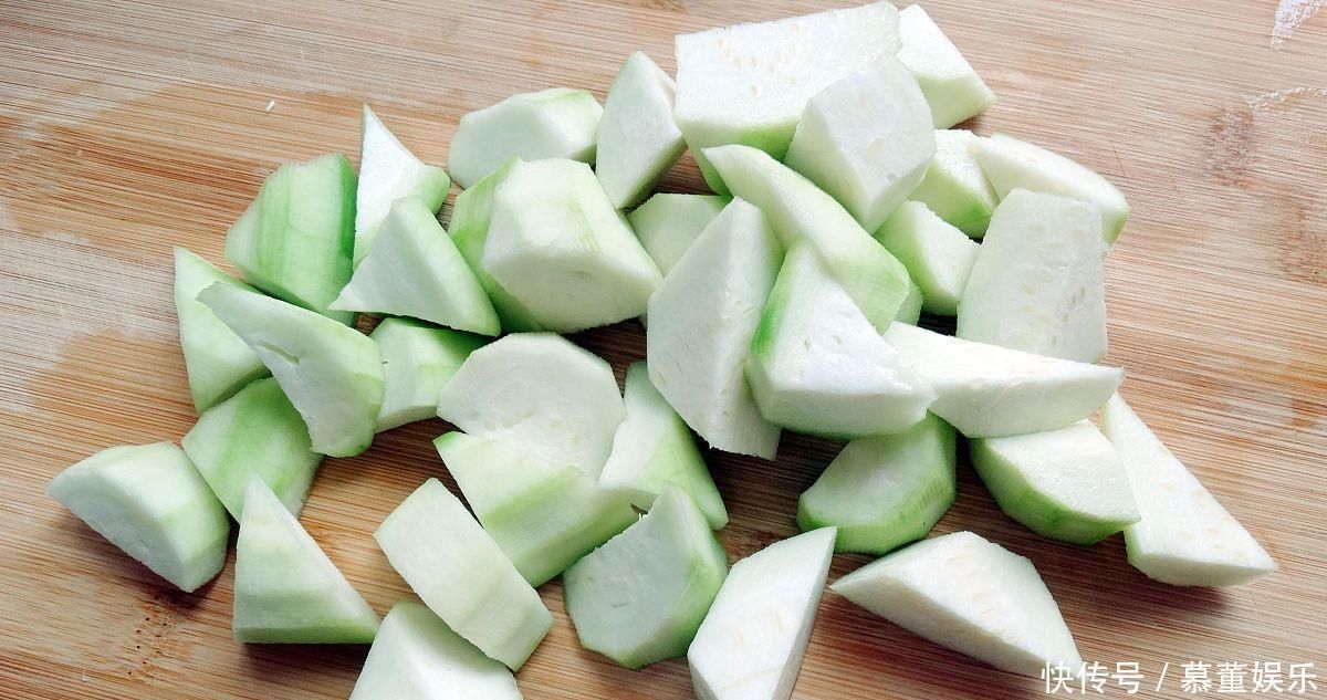 女性|子宫肌瘤多半“偏爱”三类女性,希望你不在列!多吃它,呵护子宫