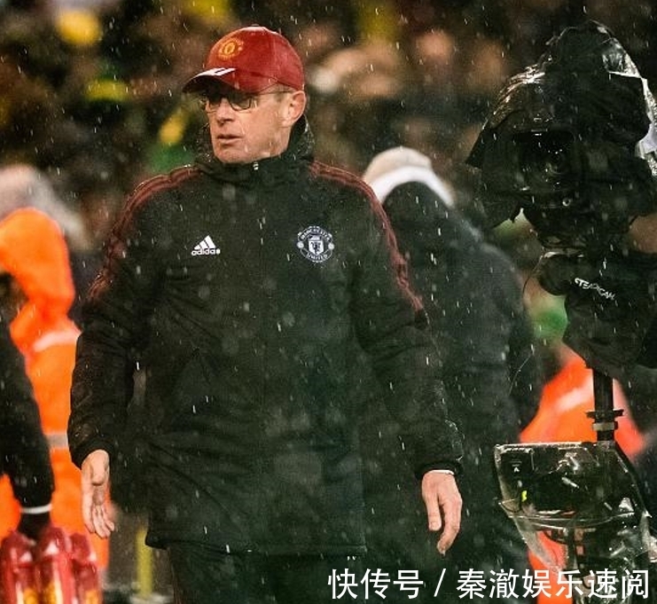 桑乔|卡帅走后！曼联天才又“正常”了，首发0射门+0助攻，第一个被换