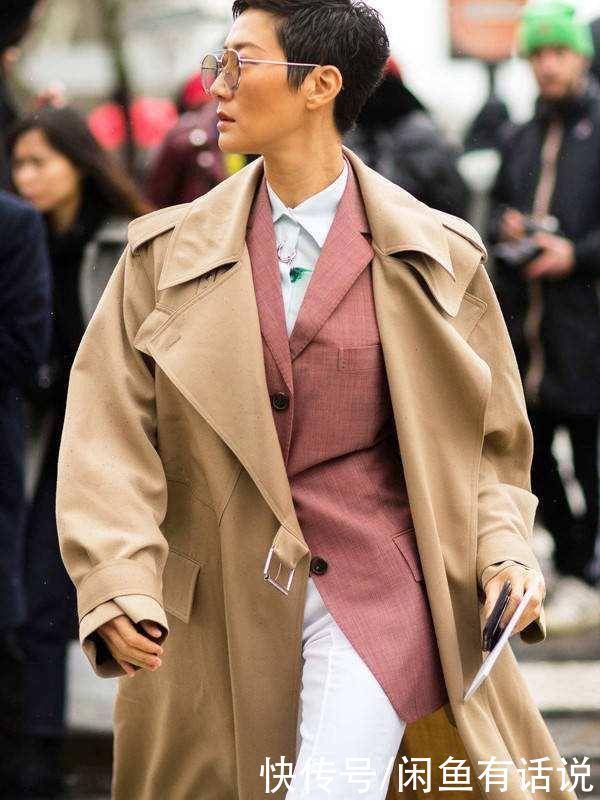 a6418|敢在西装外面披大衣的女人,气场太强大!一看就惹不起