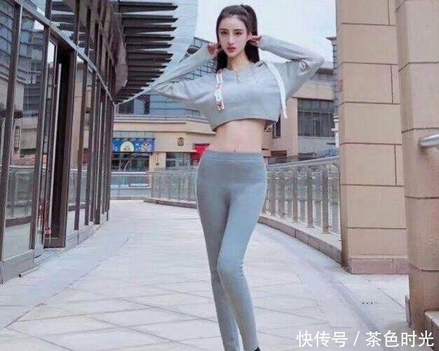 性感|性感丰满的紧身打底裤美女,展现出女人的优雅简约,彰显青春活力