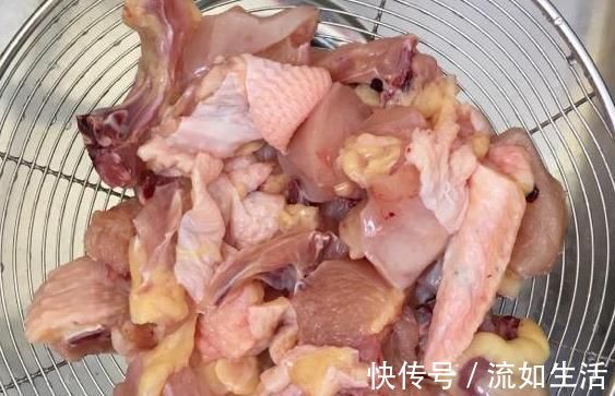 沁透心脾暖心暖胃,香嫩爽滑驱寒补血,让你恨不得把舌头都吞进去