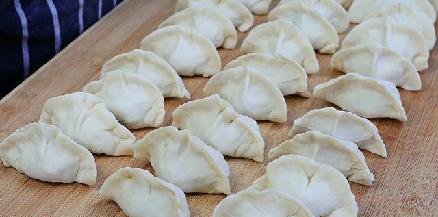吃了30年饺子，你知道怎么做最好吃，上桌就被扫光