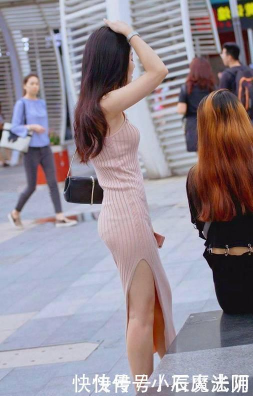 简约|一袭裸粉色长裙,给人一种美丽而简约的感觉,也非常的大气温柔