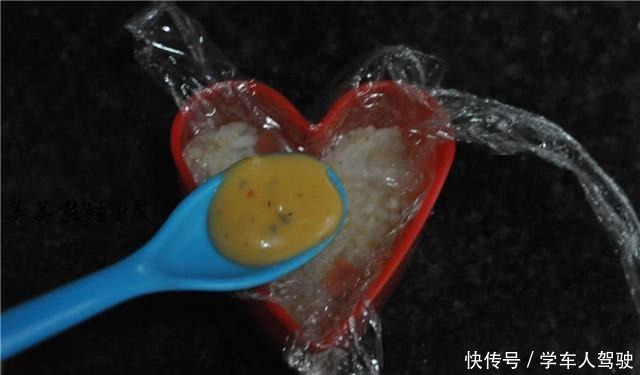 开学了,我每天早上都做它,10分钟上桌,营养好吃还顶饱!