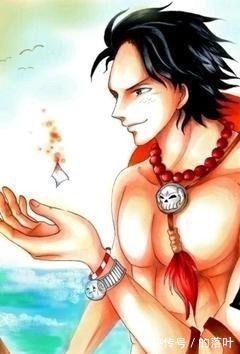 艾斯|海贼王罗杰左膀现身,顶上战争为什么不去救艾斯,是忘恩负义吗