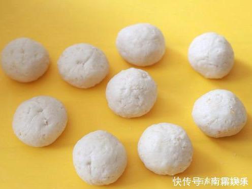 苹果|早餐饼新吃法，加1个苹果，不揉面不发面，简单快速香甜好吃