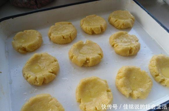 原来做桃酥这么简单!按照这个方法做绝对零失误,咬一口酥到掉渣