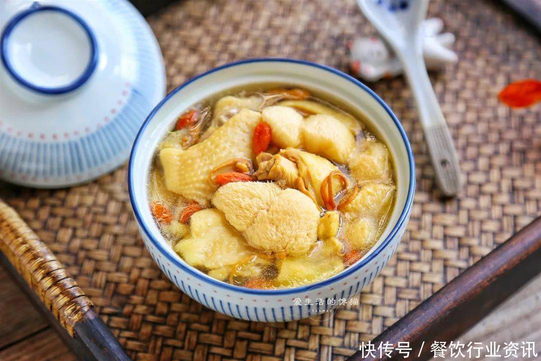  一年吃掉6000万份！这菜滋补又暖身，一上桌眉毛都被它香掉！