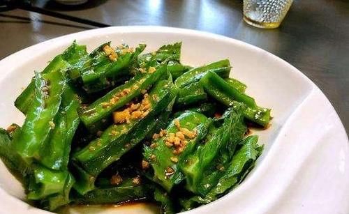 中年|它被称为“豆中之王”，控压又控糖，美容养颜，比豆角营养还高！