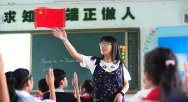 老黄|儿子姓“黄”,上学第一天就哭着回家,抱着爸爸痛哭:我要改名