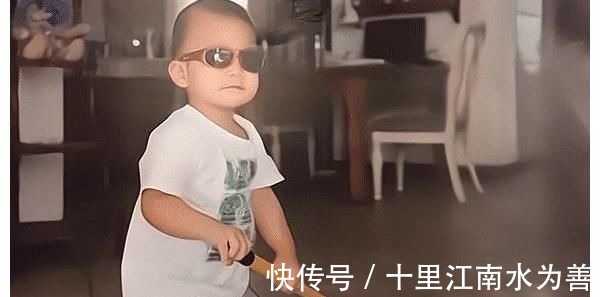 康康在《爸爸去哪兒》一出場(chǎng)就是“霸總”，其實(shí)他兒時(shí)也很可愛(ài)