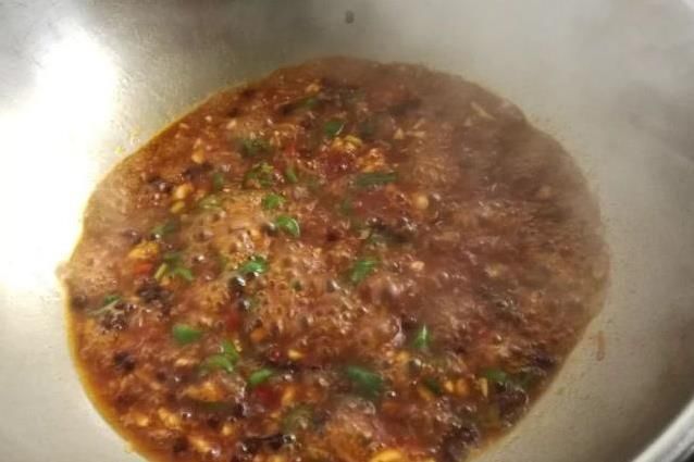 切成|这样做鱼,我们家隔三差五吃一次,永远也吃不腻