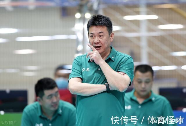 蔡斌|新一届女排集训大名单至今官方未公布,五点疑问让铁杆球迷意难平
