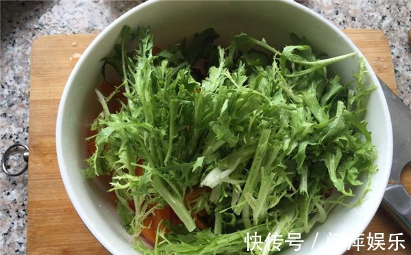 养颜|女性不想显老,多吃3种食物,养颜排毒、帮助消化,爱吃就赚了