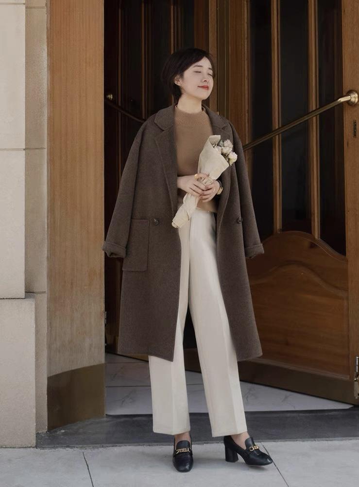 大地色|衣橱里一定要有一条“阔腿裤”,时髦精都爱,让你轻松穿出高级感