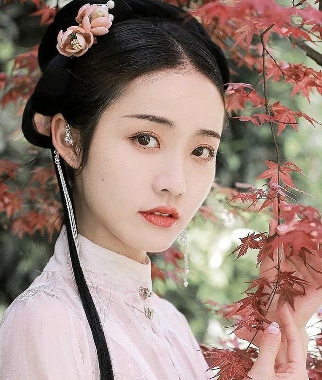 身孕|种田爹爹丢下休书,她和兄妹,还有怀6月身孕的娘被赶出门