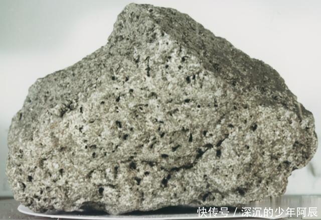 1克月壤值多少钱? 祝贺!“嫦娥”5号凌晨成功着陆地球 祝贺