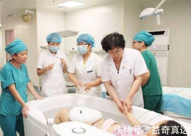 水中|水中分娩到底好不好过来人说了实话,和我们想的不一样