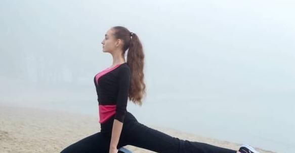 女人|宫寒的女人，要避免“4凉”，常吃3物、做2事，子宫一天天变干净