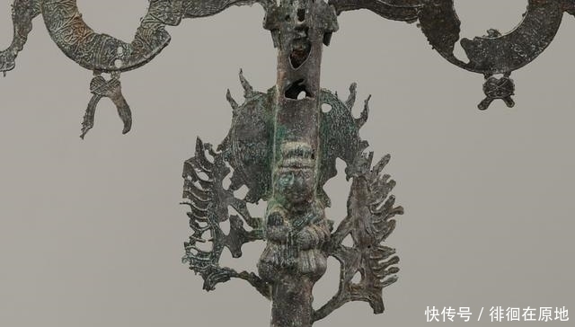 糗大了,东汉摇钱树被成功修复,网友纷纷求好运