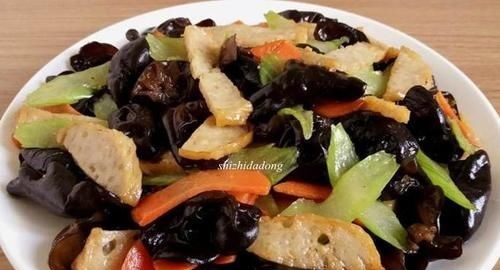 超级下饭的4道家常菜，每一口都是那么香辣开胃，两碗饭瞬间下肚！