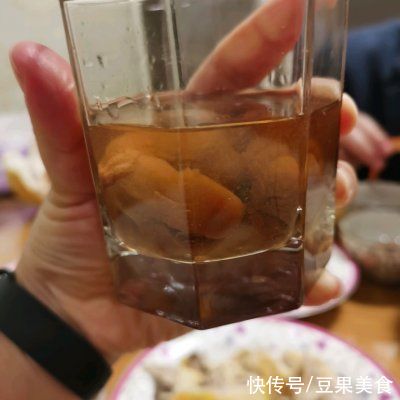 在家不知道吃什么，吃清蒸大闸蟹就对了