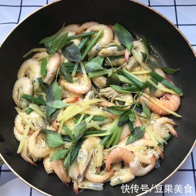 养生|九层塔盐焗虾舌尖上的养生美食