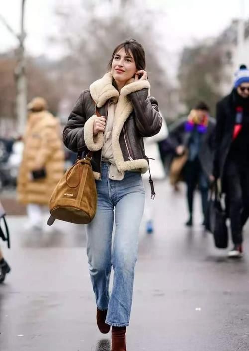 不论穿羽绒服还是大衣,一定要牢记“上下法则”,时髦显高级