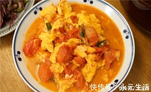 准公婆邀请我去吃饭,第一次去男友家就执意下厨,上桌备受欢迎