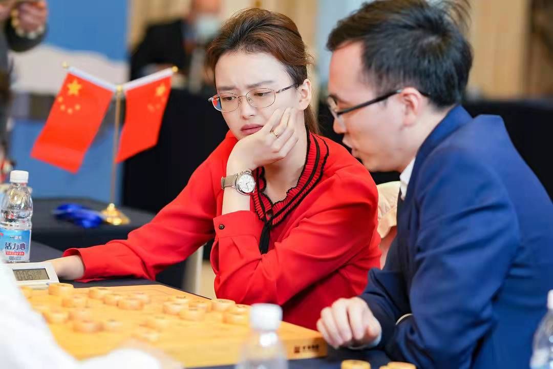 象棋|“铁血丹鑫”象棋双人赛夺冠 唐丹：感谢成都举办这样一个特别的比赛