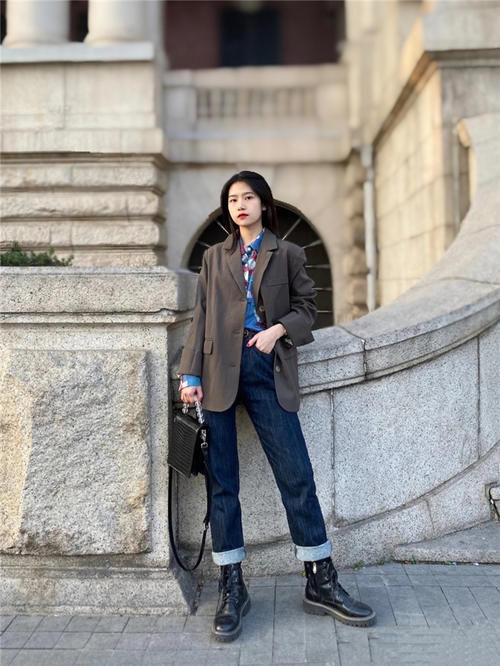 换季衣服怎么穿，5件单品的10种搭配公式，照着穿也好看