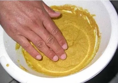 冬钓开饵的时候,很多钓友都忽略了这细节,难怪上鱼慢又小