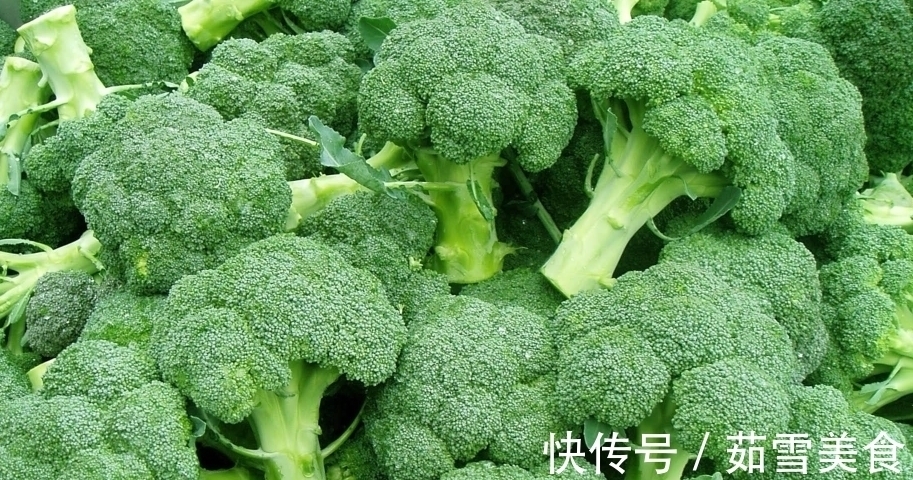 有营养但很简单,学会做西兰花早餐饼,让孩子的早餐再不勉强