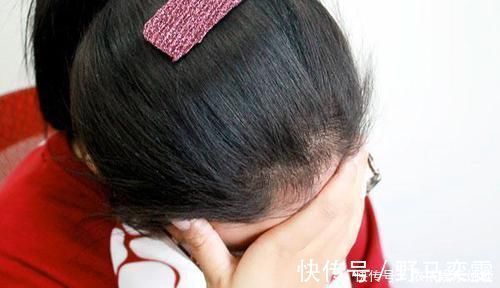 身体|每天靠墙站10分钟,坚持一个月,身体有何好处