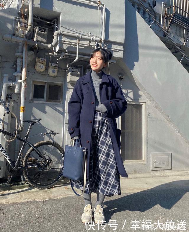 正确|大衣+半裙,才是冬天的正确打开方式