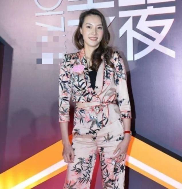 羽毛球|38岁谢杏芳创业成功,如今当上总裁,面容保养年轻如少女