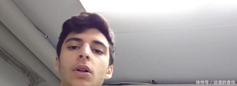 跑步|瘦小伙坚持1个月的俯卧撑、深蹲、仰卧起坐，每天10公里跑步