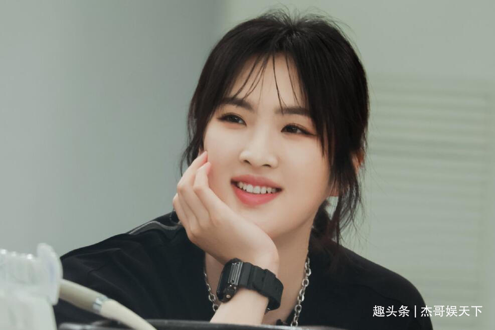 黃曉明耍心眼,丁真動機不純,《中餐廳》收官只能靠周也勉強挽尊