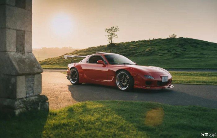 猜一猜 这台400匹的宽体rx 7不装转子引擎 装的是什么