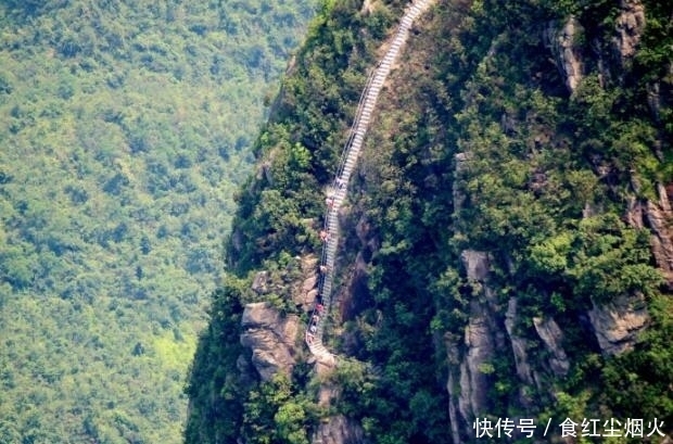 如果张家界和华山栈道都满足不了你的话，看看这个能不能满足你