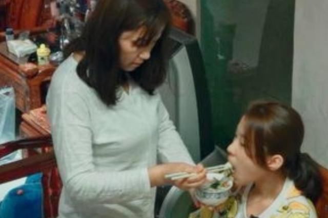 孩子|“新型偏心”开始出现在众多家庭中，作为年轻父母，你中招了吗？