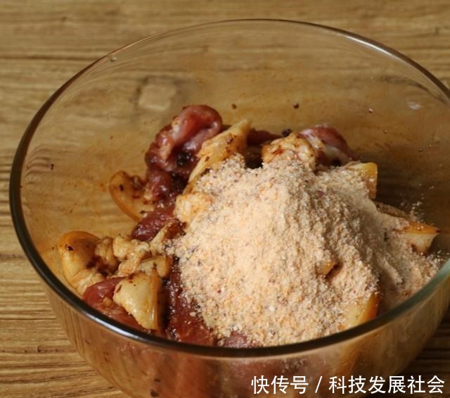 粉蒸肉,入口即化,简直不要太香……