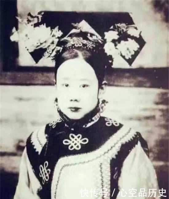 生母|晚晴老照片出宫办事的嬷嬷惊艳街头，图4光绪的生母，图5溥仪的亲奶奶