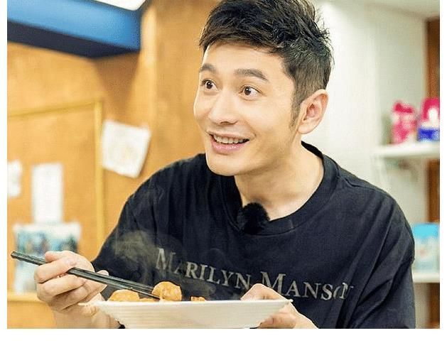 这是真人秀?《中餐厅5》黄晓明做菜镜头穿帮,网友吐槽太假了