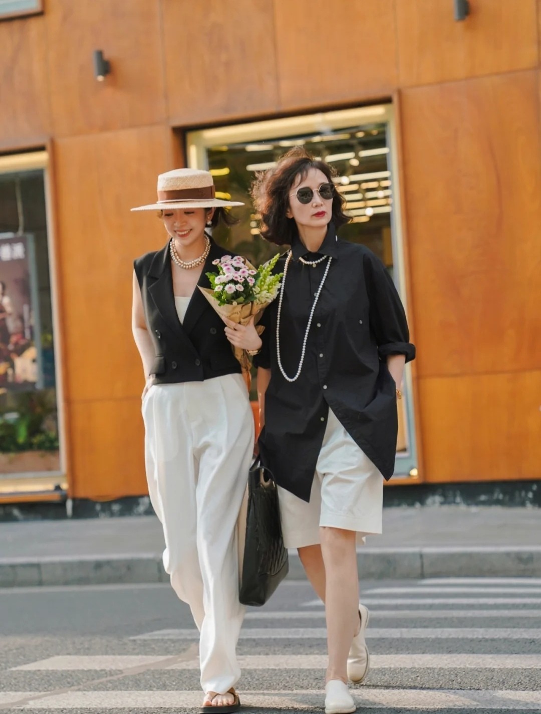 舒适感|50+的女人该明白了,学会为搭配做“减法”,你才能美得高级