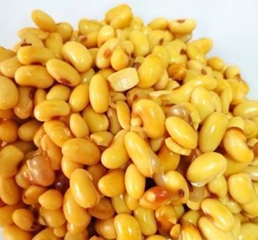 黄豆别只会炒菜！奶奶教你自制“黄豆酱”，香辣下饭，酱香味十足