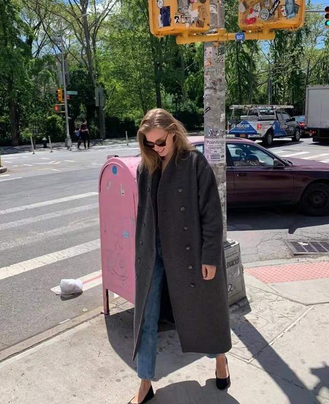 长款|职场女性的穿搭,别总太严肃,初冬用这“三件套”最好