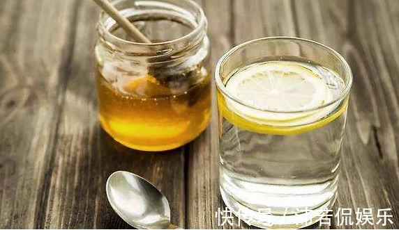 睡眠质量|常喝蜂蜜好处多，早上喝还是“晚上喝”很多人都在犯错