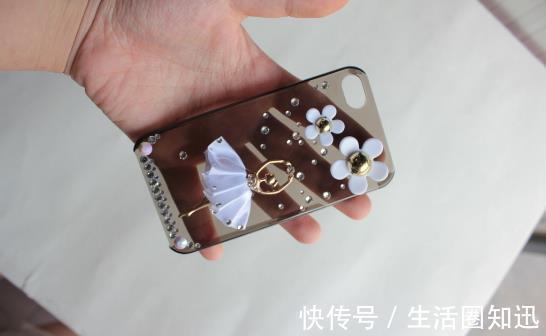 污渍|手机壳发黄了怎么清洗 各种手机壳清洗保养方法