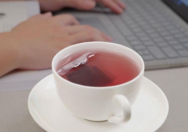 不吃早餐|男人开始衰老,有3大迹象,若一个不占,说明你保养得不错